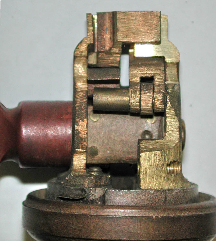 Socket Contacts Off