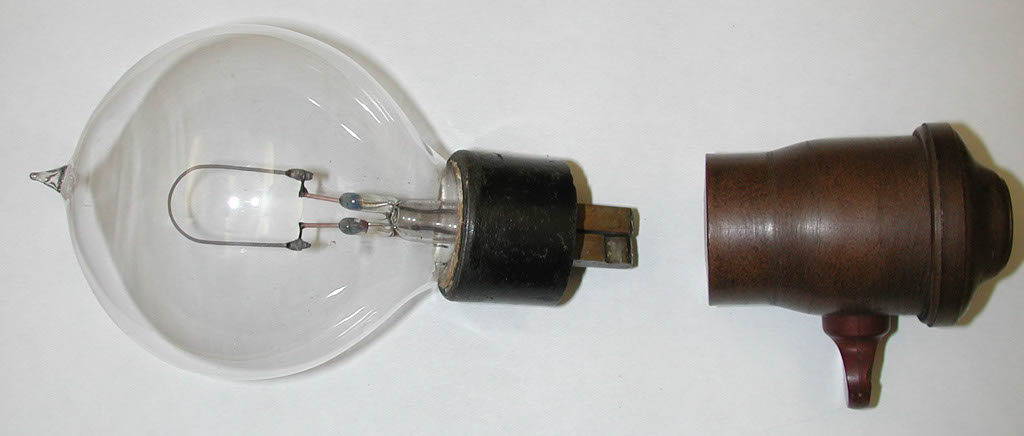 Socket and Lamp