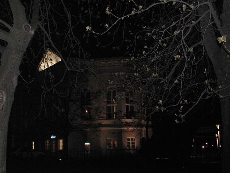 Night_Building_near_NTM